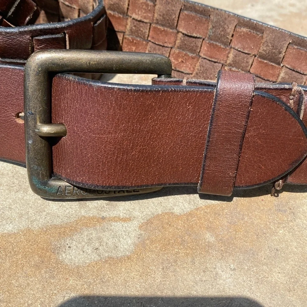 Aeropostale woven leather belt brown with basket weave & antiqued brass buckle